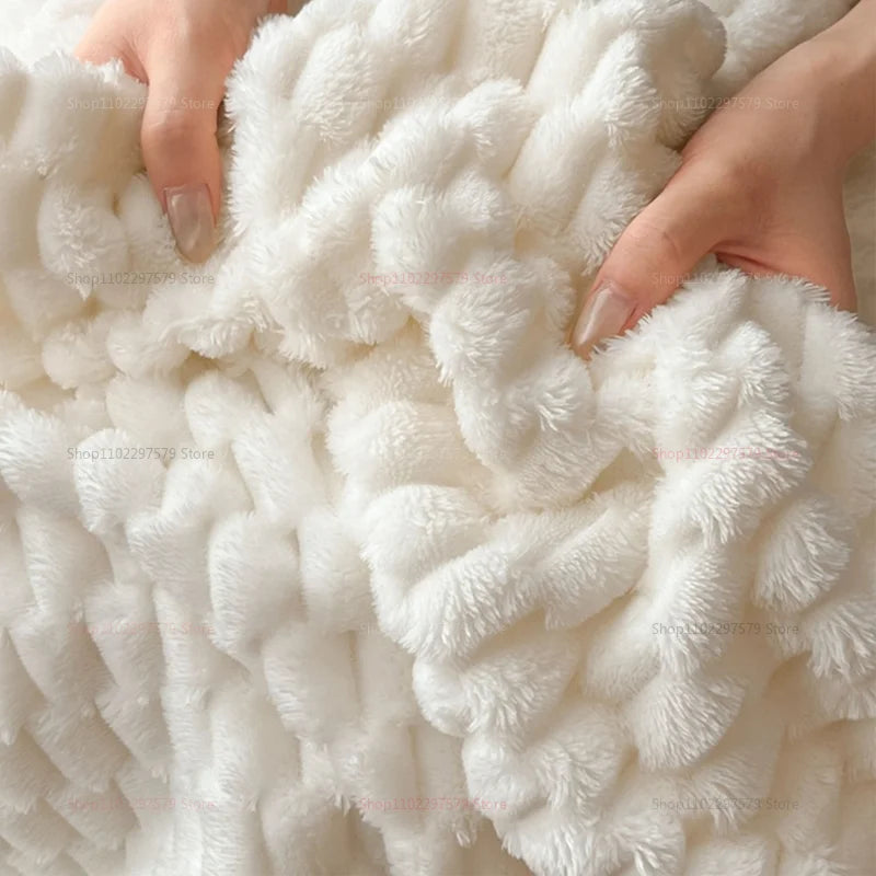 Soft Thick Warm Blanket for Office Nap - Cozy Fleece Throw for Sofa,Couch,Bed Lightweight Warm Winter Blanket for Adults Travel