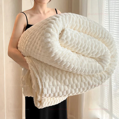 Soft Thick Warm Blanket for Office Nap - Cozy Fleece Throw for Sofa,Couch,Bed Lightweight Warm Winter Blanket for Adults Travel