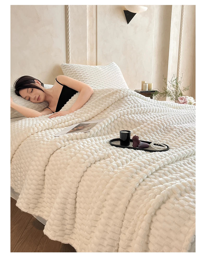Soft Thick Warm Blanket for Office Nap - Cozy Fleece Throw for Sofa,Couch,Bed Lightweight Warm Winter Blanket for Adults Travel
