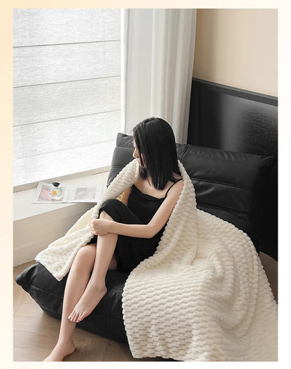 Soft Thick Warm Blanket for Office Nap - Cozy Fleece Throw for Sofa,Couch,Bed Lightweight Warm Winter Blanket for Adults Travel