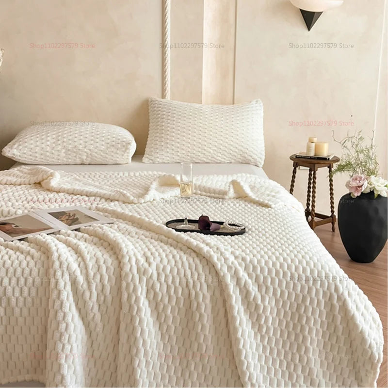 Soft Thick Warm Blanket for Office Nap - Cozy Fleece Throw for Sofa,Couch,Bed Lightweight Warm Winter Blanket for Adults Travel