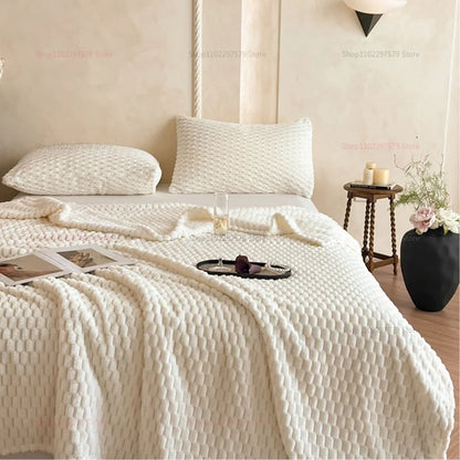 Soft Thick Warm Blanket for Office Nap - Cozy Fleece Throw for Sofa,Couch,Bed Lightweight Warm Winter Blanket for Adults Travel